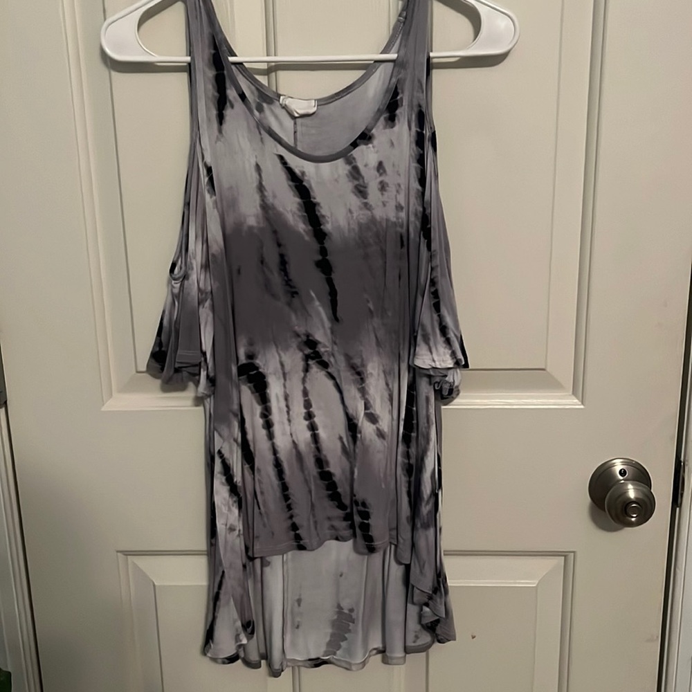 Women’s medium shirt w/ shoulder holes, from a local boutique (Glamour South)